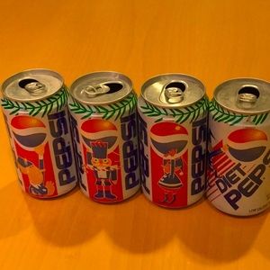 4 Pepsi Holiday-Themed Cans 1996